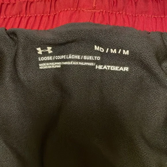 Under Armour NWT Light Red and Black Athletic Running Shorts Women’s Medium - Picture 4 of 8